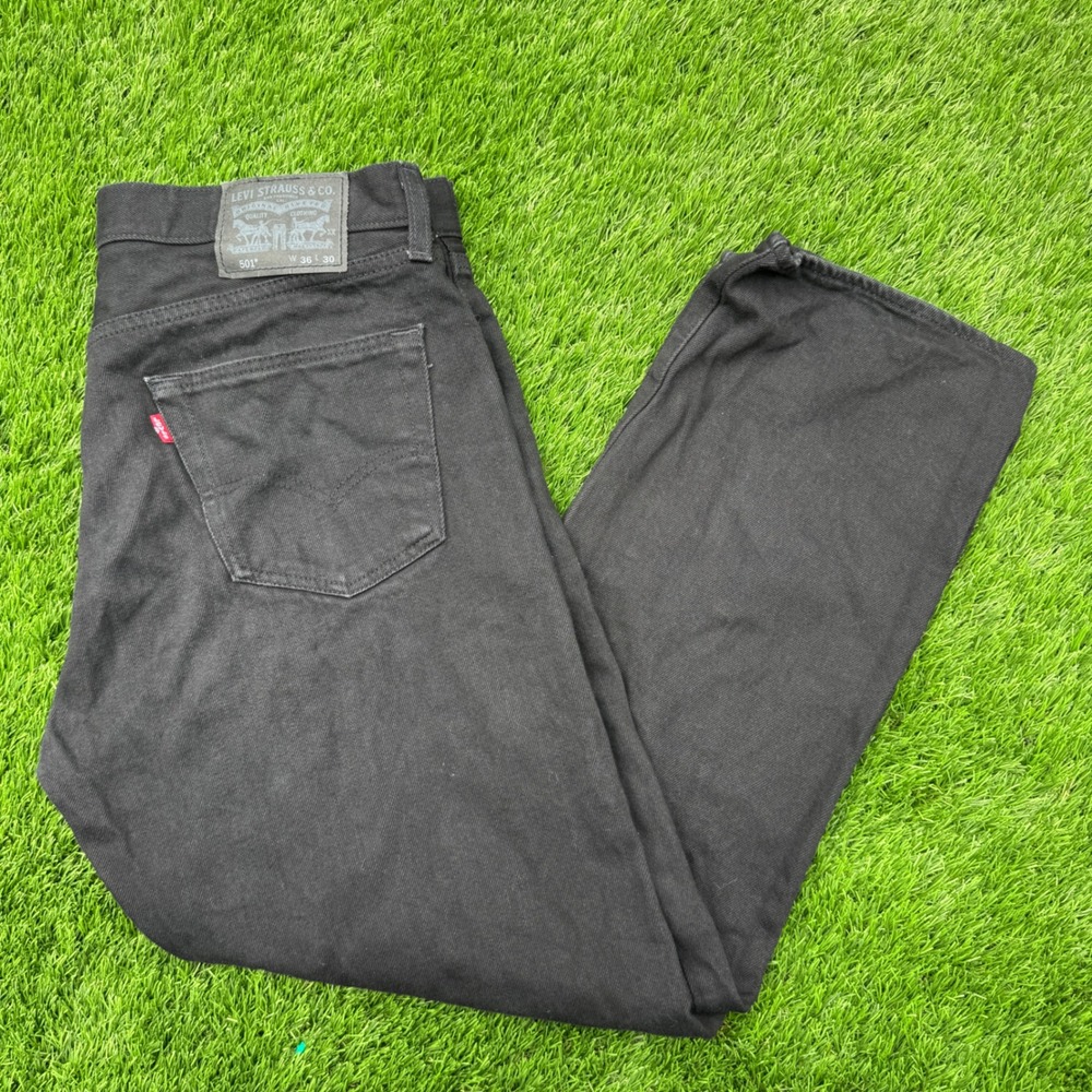 Levis 501 Original Fit Jeans Mens 36x30 Black Denim Straight Leg 00501-1582